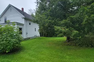 63 Washington St, Baileyville, ME 04694 - Photo 3