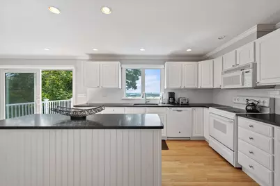 41 Browns Avenue, Sedgwick, ME 04676 - Photo 11