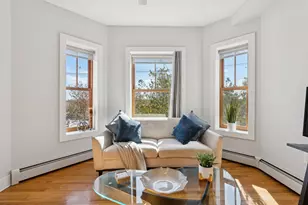 129 York St, Portland, ME 04101 - Photo 3