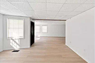 463 Elm Street, Biddeford, ME 04005 - Photo 13