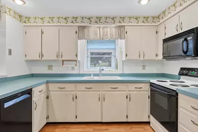 859 Goodwin Road, Eliot, ME 03903 - Photo 19