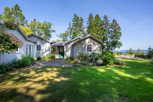 1578 Pripet Wood Ln, Islesboro, ME 04848 - Photo 11