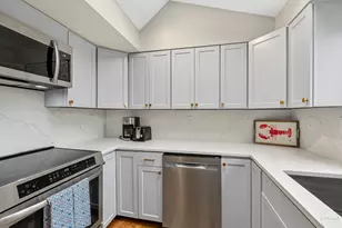 4 Collinsport Wy, York, ME 03909 - Photo 5