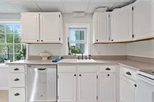 67 Belfort St, Portland, ME 04103 - Photo 11