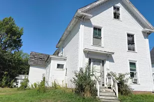 20 Clarendon St, Rockland, ME 04841 - Photo 1