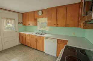 31 Wheelden Heights, Hampden, ME 04444 - Photo 9
