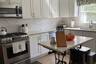 140 Hogan Rd, Lewiston, ME 04240 - Photo 9