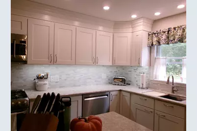 140 Hogan Road, Lewiston, ME 04240 - Photo 7