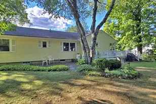 39 Bowdoin St, Houlton, ME 04730 - Photo 5