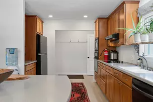 290 Simpsons Point Rd, Brunswick, ME 04011 - Photo 11