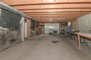 36 Spring St, Mechanic Falls, ME 04256 - Photo 33