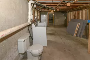 36 Spring St, Mechanic Falls, ME 04256 - Photo 27