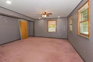 36 Spring St, Mechanic Falls, ME 04256 - Photo 11