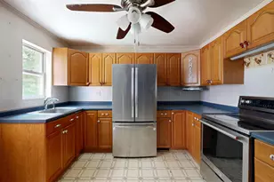 14 Union St, Wilton, ME 04294 - Photo 7