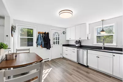 176 Melissa Drive, Yarmouth, ME 04096 - Photo 9