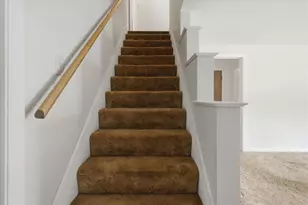 35 Hillside Rd, Portland, ME 04103 - Photo 25