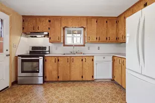 35 Hillside Rd, Portland, ME 04103 - Photo 7