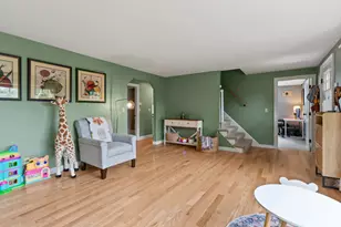7 Louise St, Gorham, ME 04038 - Photo 5