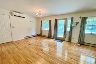 18 Elm St, Dexter, ME 04930 - Photo 7