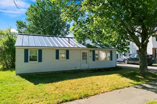 56 Jowett St, Bangor, ME 04401 - Photo 3