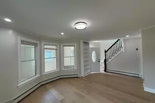 19 Pembroke St, Portland, ME 04103 - Photo 9