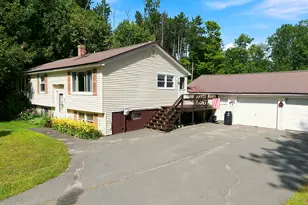41 Crescent St, Skowhegan, ME 04976 - Photo 5