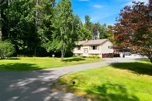 41 Crescent St, Skowhegan, ME 04976 - Photo 3