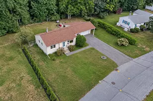 27 Finch St, Westbrook, ME 04092 - Photo 3