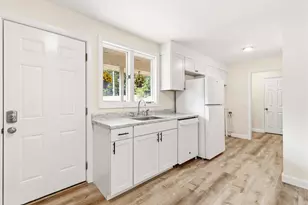228 Congress Cir, Topsham, ME 04086 - Photo 5