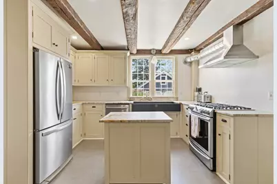 284 W Main Street, Yarmouth, ME 04096 - Photo 15