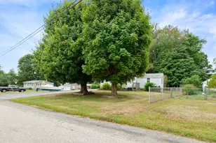 2 Meadow Ln, Kittery, ME 03904 - Photo 25