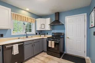 19 Tricia Ct, Sanford, ME 04073 - Photo 11