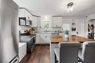 2 Gilmore St, Waterville, ME 04901 - Photo 9