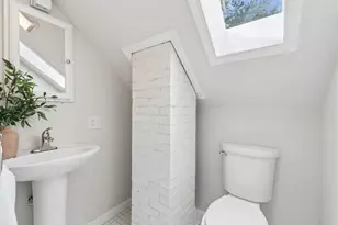 71 Hicks St, Portland, ME 04103 - Photo 17