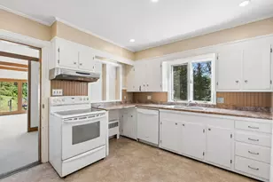 542 Mitchell Rd, Cape Elizabeth, ME 04107 - Photo 25