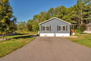 35 Sandalwood Cir, Kittery, ME 03904 - Photo 31