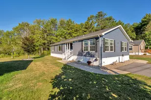 35 Sandalwood Cir, Kittery, ME 03904 - Photo 3