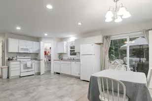 35 Grand View Dr, Limerick, ME 04048 - Photo 5