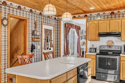 685 Prospect Avenue, Rumford, ME 04276 - Photo 11