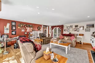685 Prospect Ave, Rumford, ME 04276 - Photo 7