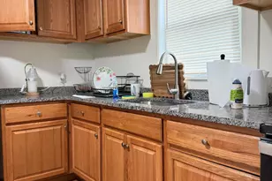 107 Broad St, Auburn, ME 04210 - Photo 23