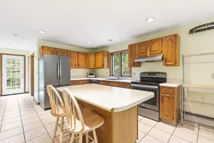 14 Marshview Dr, Gray, ME 04039 - Photo 5