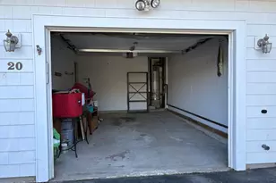 20 Spring Pond Cir, York, ME 03909 - Photo 3