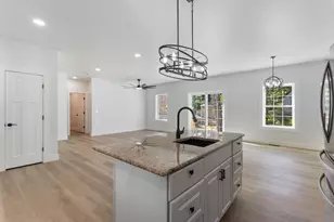 11 Chestnut St, Old Orchard Beach, ME 04064 - Photo 11