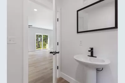 11 Chestnut Street, Old Orchard Beach, ME 04064 - Photo 21