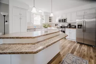 8 Pine St, Brunswick, ME 04011 - Photo 17