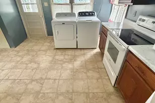 257 Pleasant St, Fort Kent, ME 04743 - Photo 19