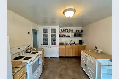 93 Parkview Avenue, Bangor, ME 04401 - Photo 11