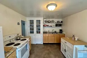 93 Parkview Ave, Bangor, ME 04401 - Photo 11