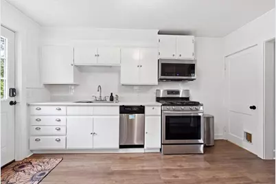 36 Winter Street, Lewiston, ME 04240 - Photo 9